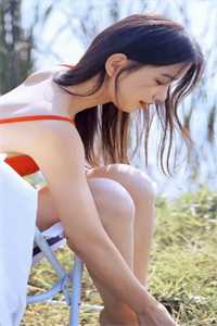 花飞花谢碾入尘