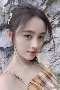 穿越后，我和国民女神成了队友苏星月林烟最新推荐小说_最新章节列表穿越后，我和国民女神成了队友(苏星月林烟)