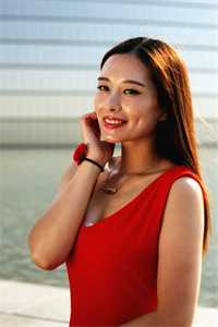 重生两次，我将流浪汉的袜子塞进嫂子嘴里