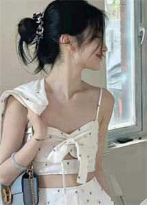 渣父子偏爱白月光？离婚后她又美又飒